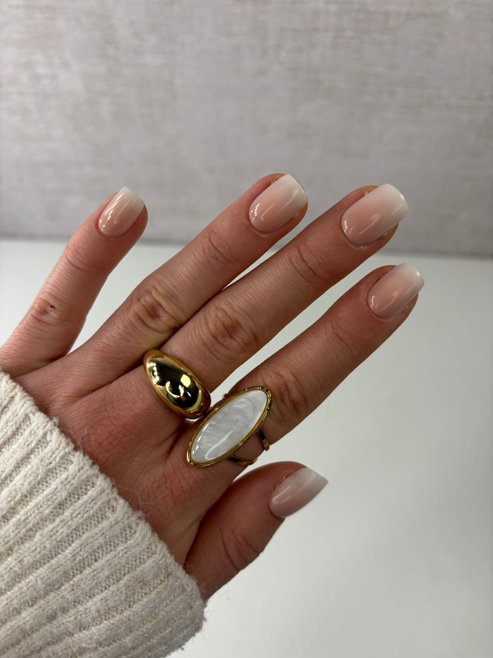 Press-on nagels kort vierkant nude wit roze