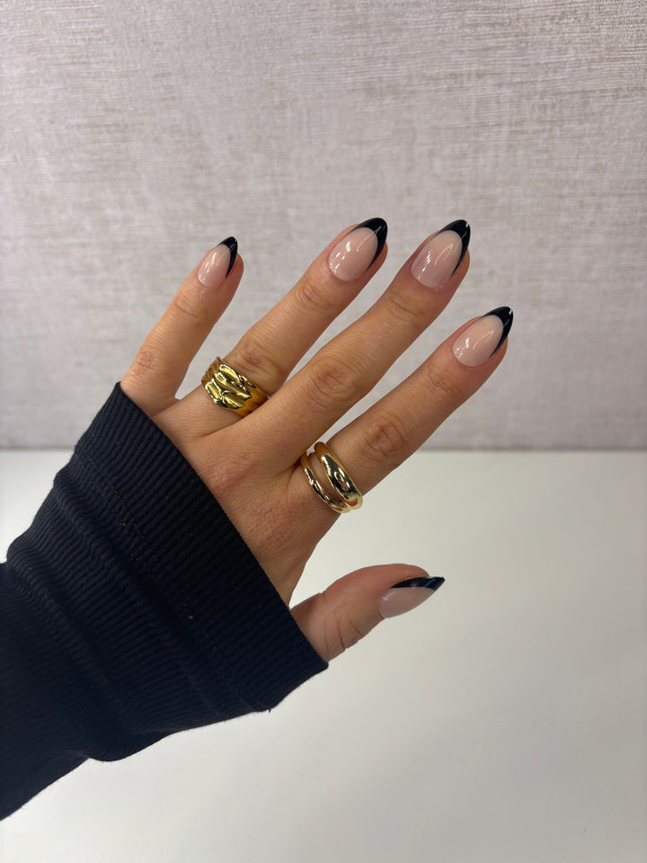 press on nagel almond black tip