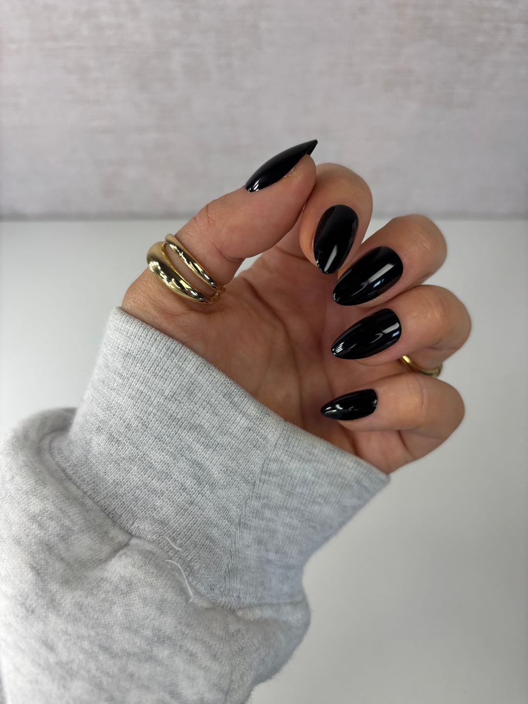 press-on nagel black almond