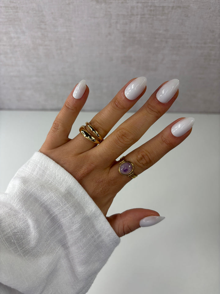 press on nagel milky white