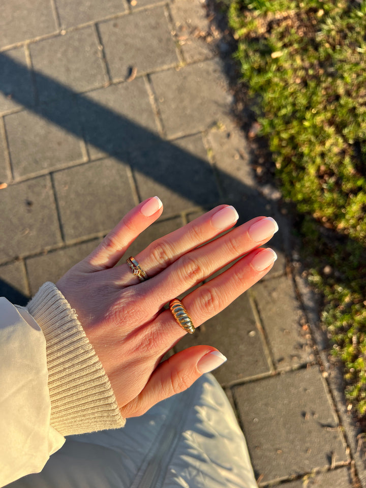 Press-on nagels french manicure kort vierkant
