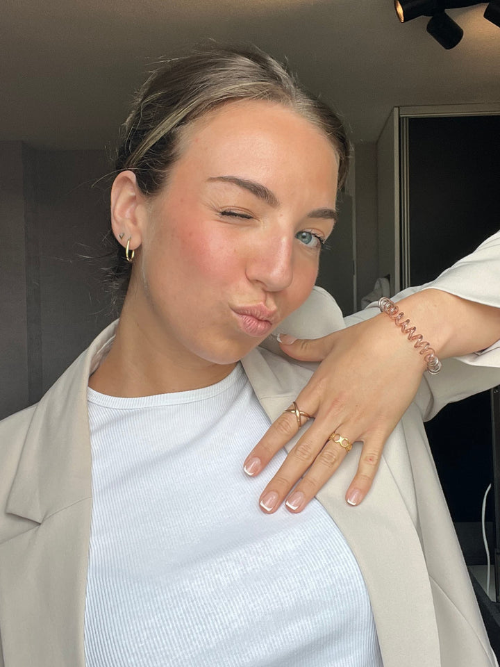 Press on nagels french manicure vierkant kort op meisje